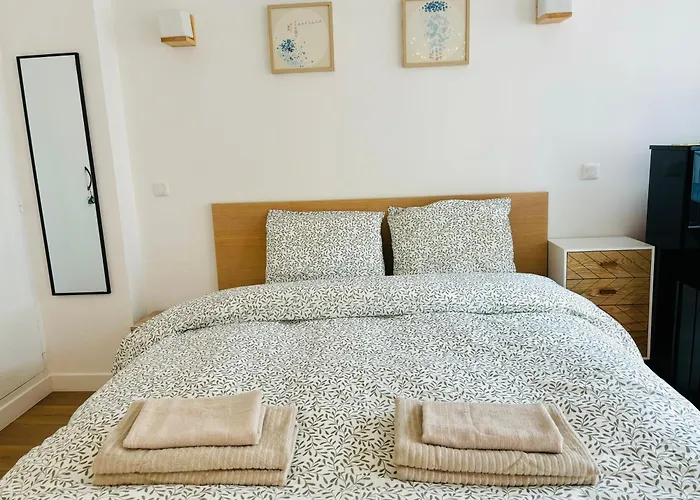 Διαμέρισμα Deluxe Studio 650M Near Arc De Triomphe *