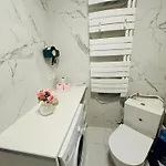 Deluxe Studio 650M Near Arc De Triomphe *