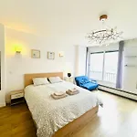 Deluxe Studio 650M Near Arc De Triomphe דירה